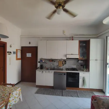 Casa Spaziosa Smarthouse Per 6 Ospiti A 100mt * Albisola Superiore
